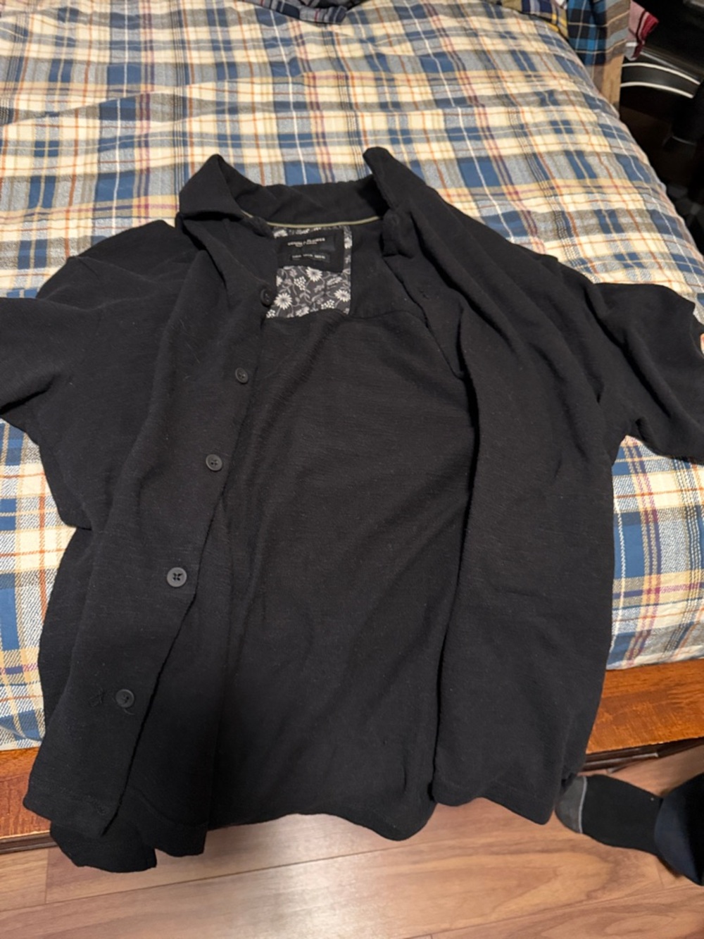 Denim & Flower Black Short-Sleeve Casual Button-Down Shirt